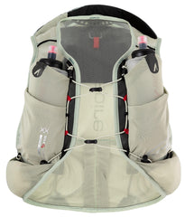 UltrAspire Big Bronco front harness pockets for easy hydration options.