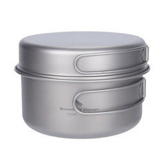 Usharedo titanium pot 1000ml shown as part of outdoor cookware for backpacking meals