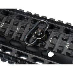 Sling swivel designed for universal housing on stocks and rails