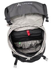 VAUDE Brenta 30 offers 30 liters of organized storage.