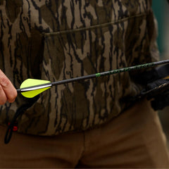Victory Archery VAP TKO MAXX KE 3K carbon weave close-up reduces torque and aids flight recovery