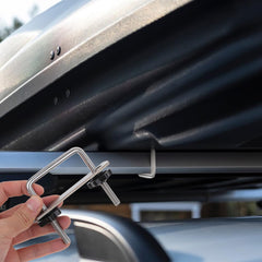 Multicolor clips on a car roof illustrate quick, tool-free installation.