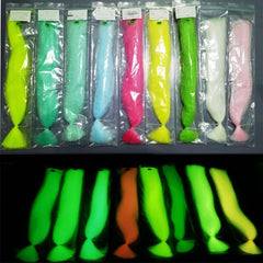 Vzuiwkfmr luminous peacock blue fibers boost visibility in murk and clear water.