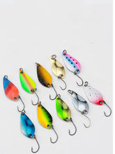 Vzuiwkfmr spoon lure kit box; ideal for trout and bass fishing.