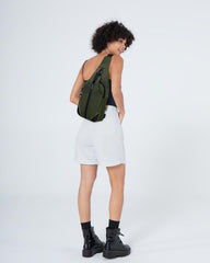 WATERFLY anti-theft back pocket secures valuables during travel.
