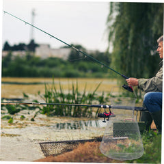 Basket catching crabs during a coastal fishing trip with YARNOW.