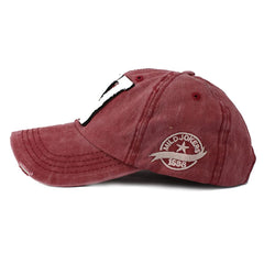 YULOONG vintage-denim-cap embroidery-detail highlights the W pattern craftsmanship.