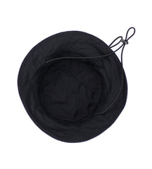 ZAPT inner pocket accommodates maps or papers during trips.