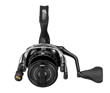 Kalon O Blackout anti-reverse 6-bearing system for instant control.