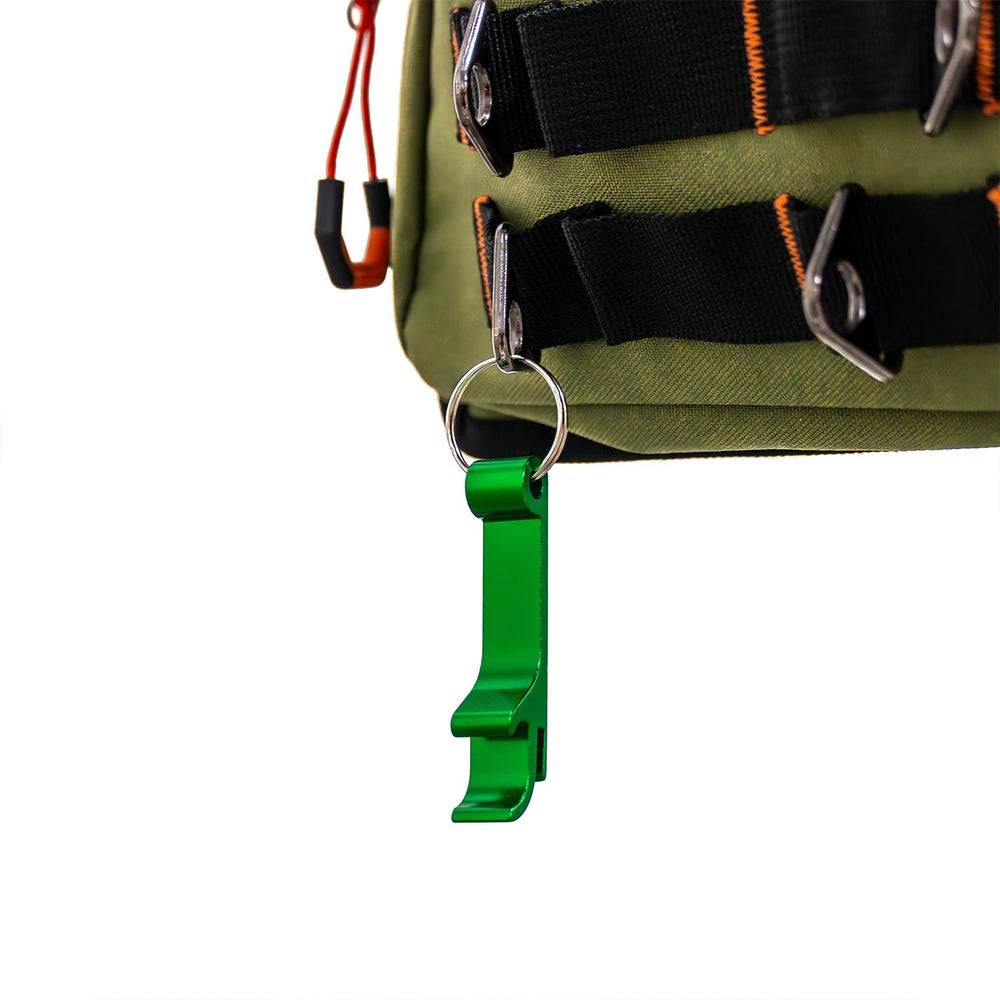 23ZERO Utility Hanger enclosed pocket for safely storing small items.