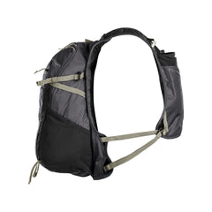 5-11 CloudStryke ventilated back panel promotes airflow during hikes
