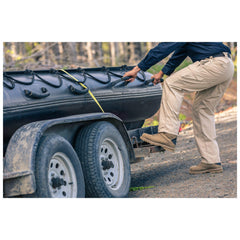 5.11 Taclite Pro front pocket detail illustrating gusseted design and mobility support.