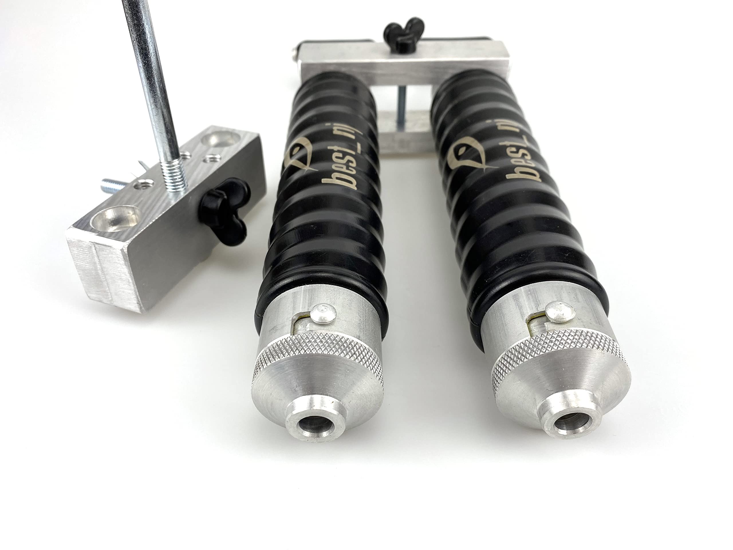 5/8 inch injection port for controlled plastisol flow