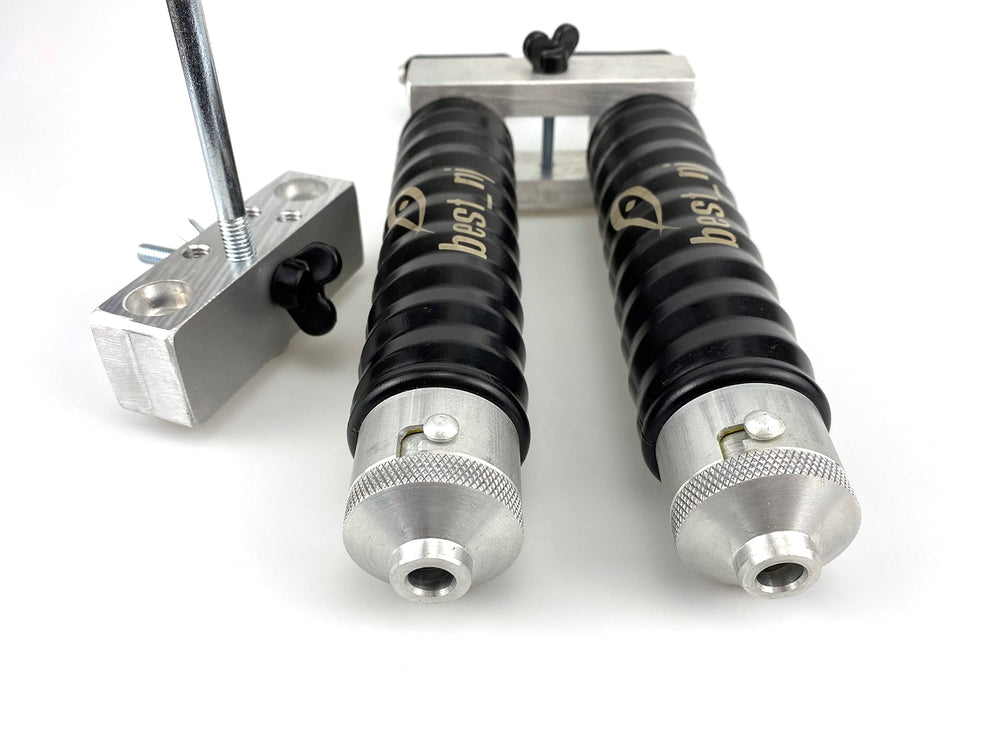 5/8 inch injection port for controlled plastisol flow