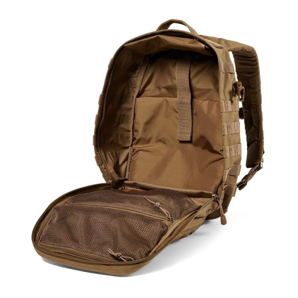 511 RUSH 12 2.0 backpack zipper pockets provide secure, separate organization.
