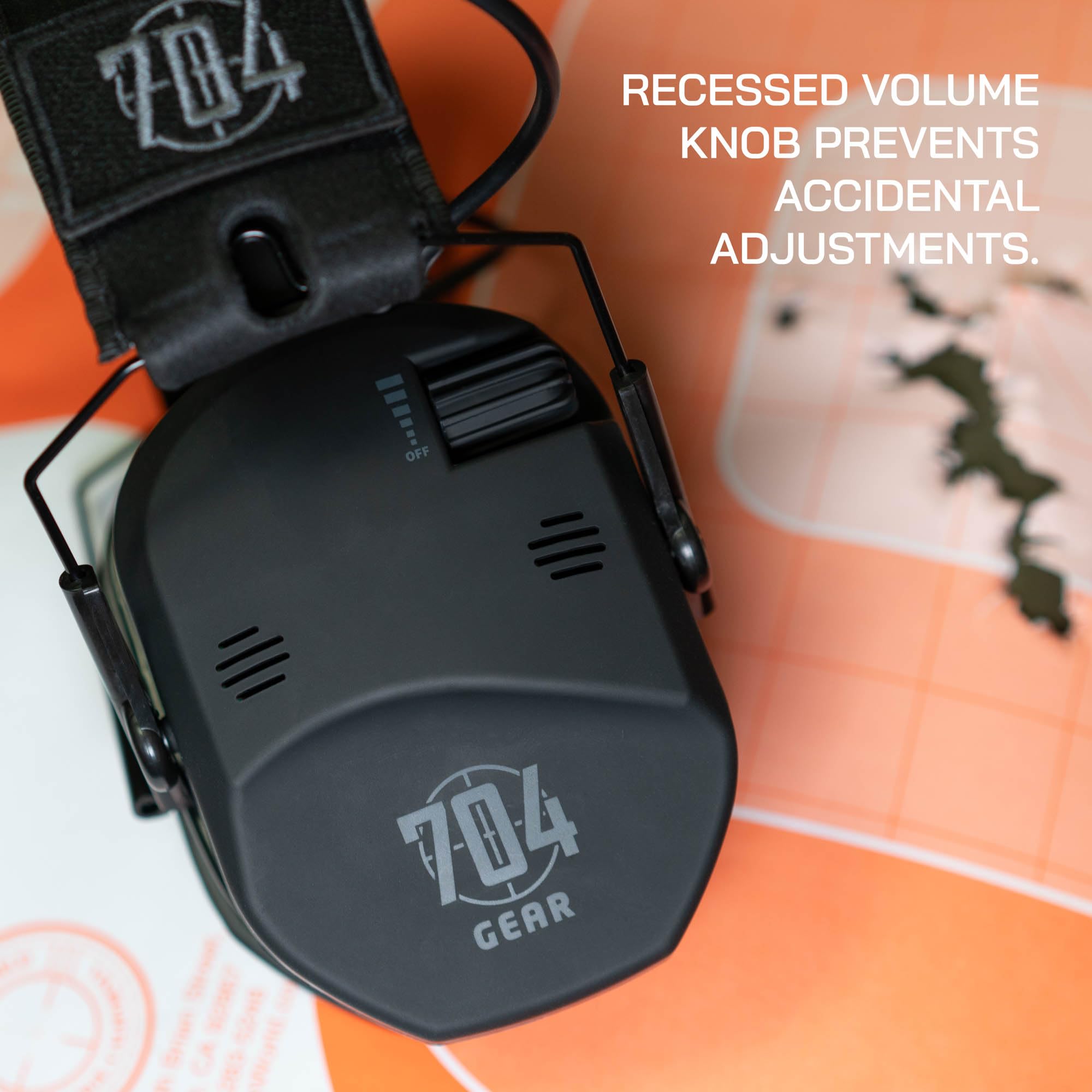 704 Gear Fader collapsible ear cups enable compact storage between shoots.