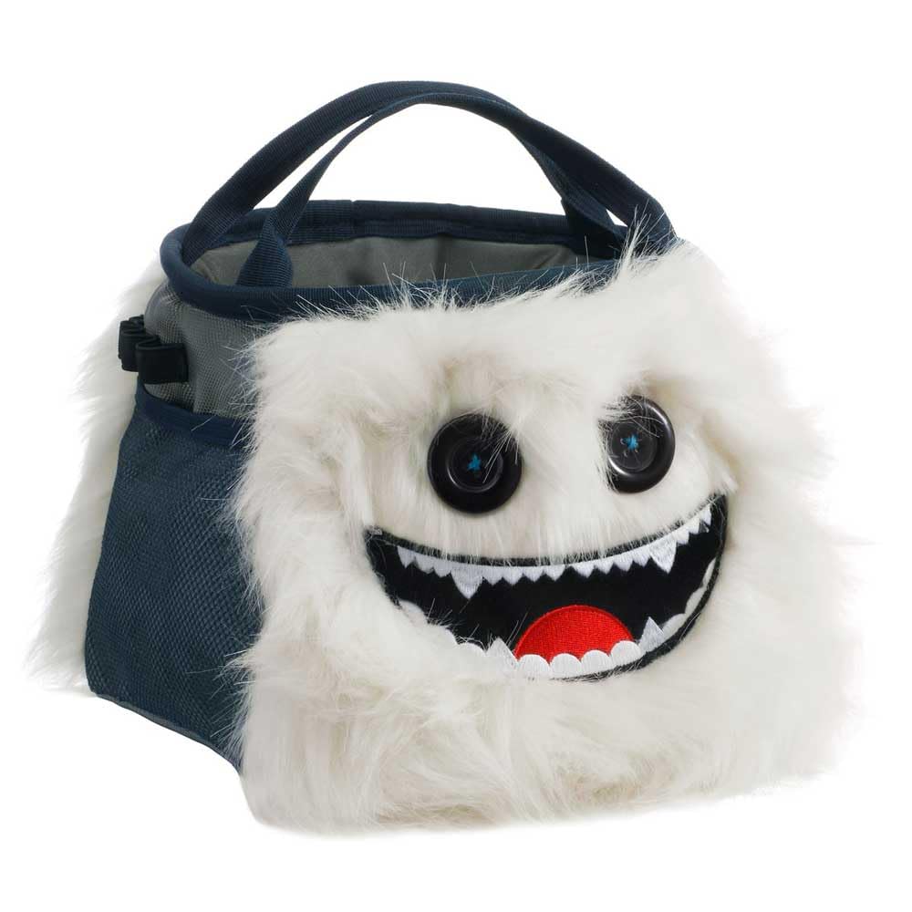 8BPLUS chalk bag with wide opening for quick chalking during climbs