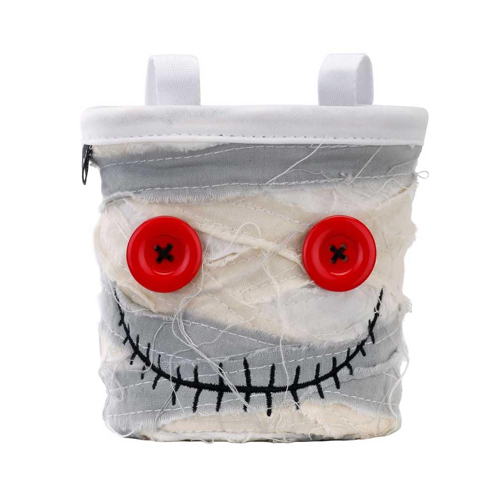 8BPLUS chalk bag with wide opening for fast chalk access during climbs.