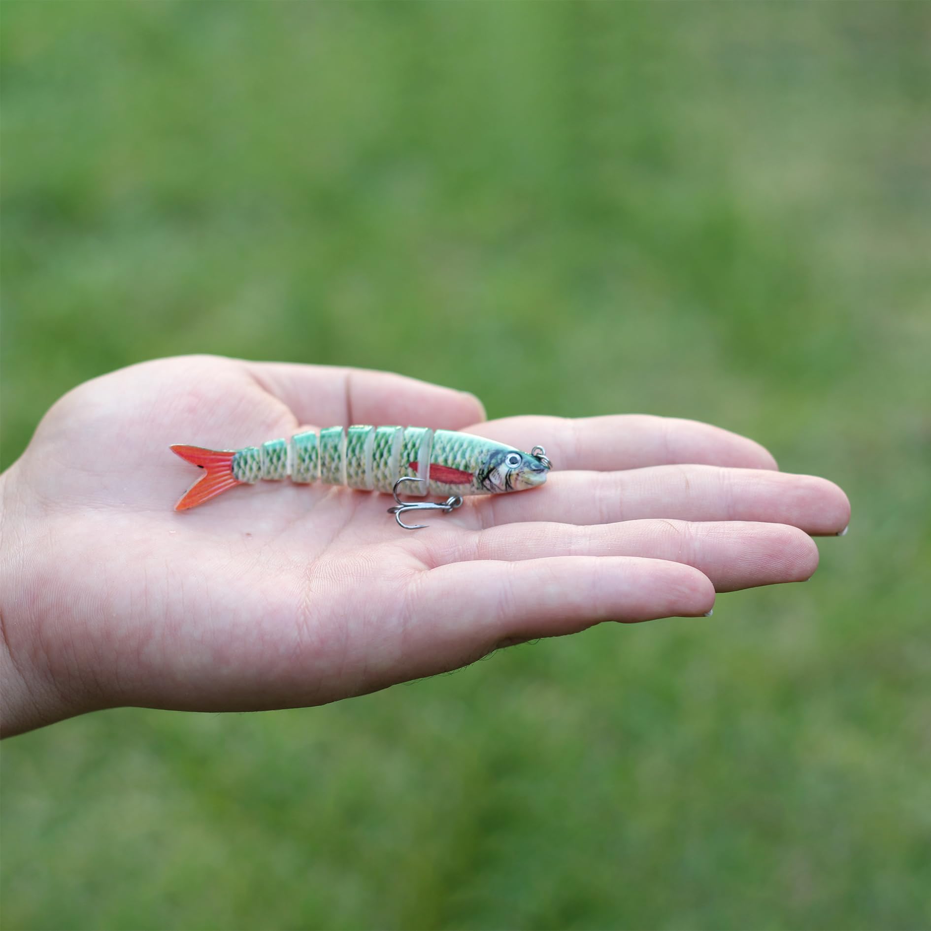 Anti-rust sharp treble hooks on EXAURAFELIS swimbaits