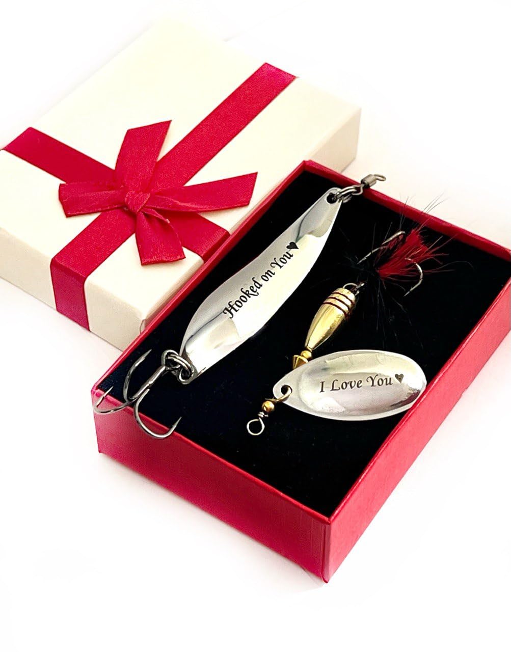 Aartedesign custom lure set of 2 for bass and pike fishing, durable and practical.