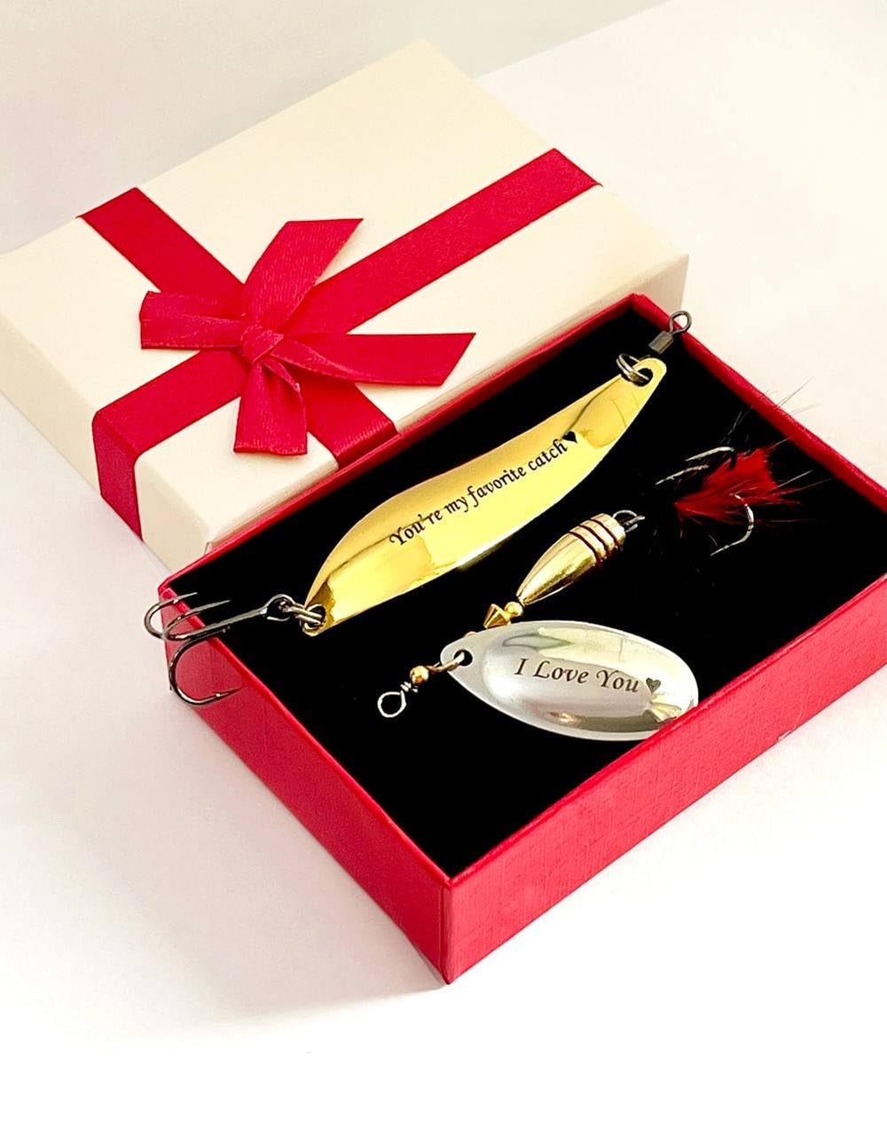 Aartedesign Gold spoon lure (4in, 19g) offers striking attraction and accuracy.