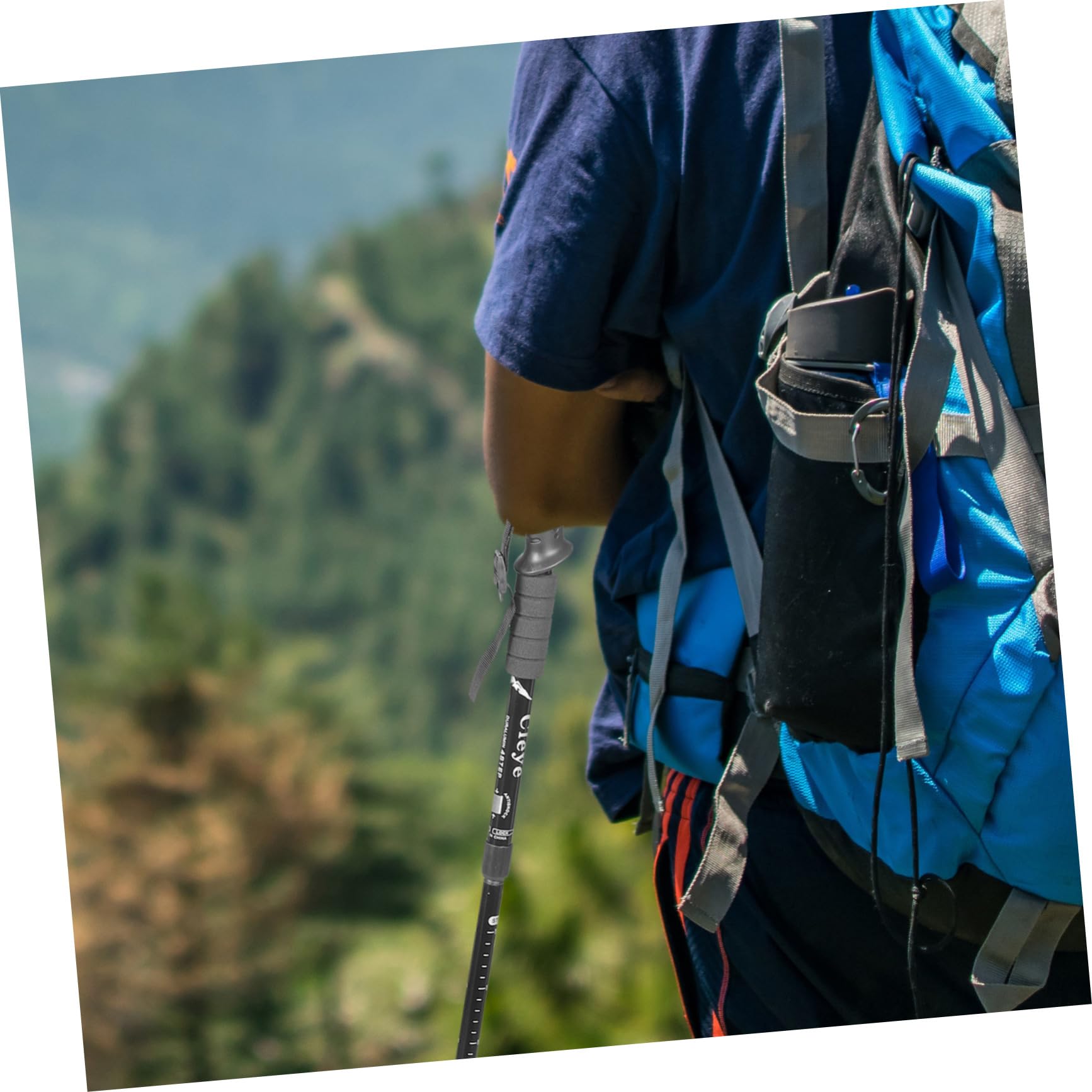 ABOOFAN lightweight design makes it easy to carry on hikes