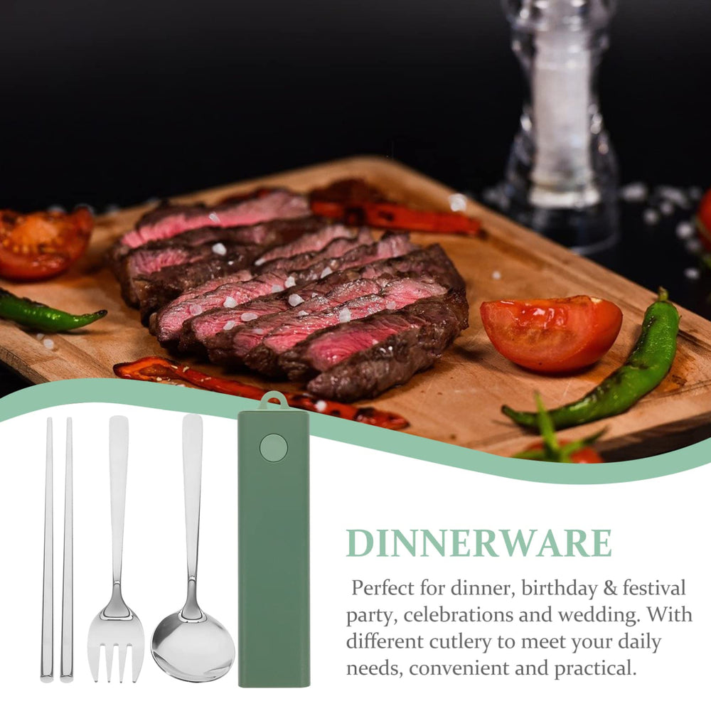 ABOOFAN wide-spoon tip makes scooping from plates simple.