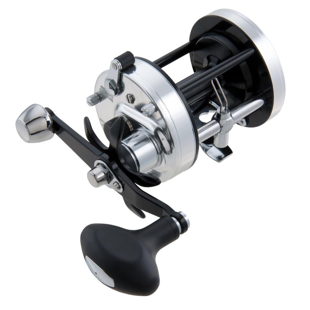 Abu Garcia Ambassadeur C-7000 synchronized level wind enables even line lay during retrieve.