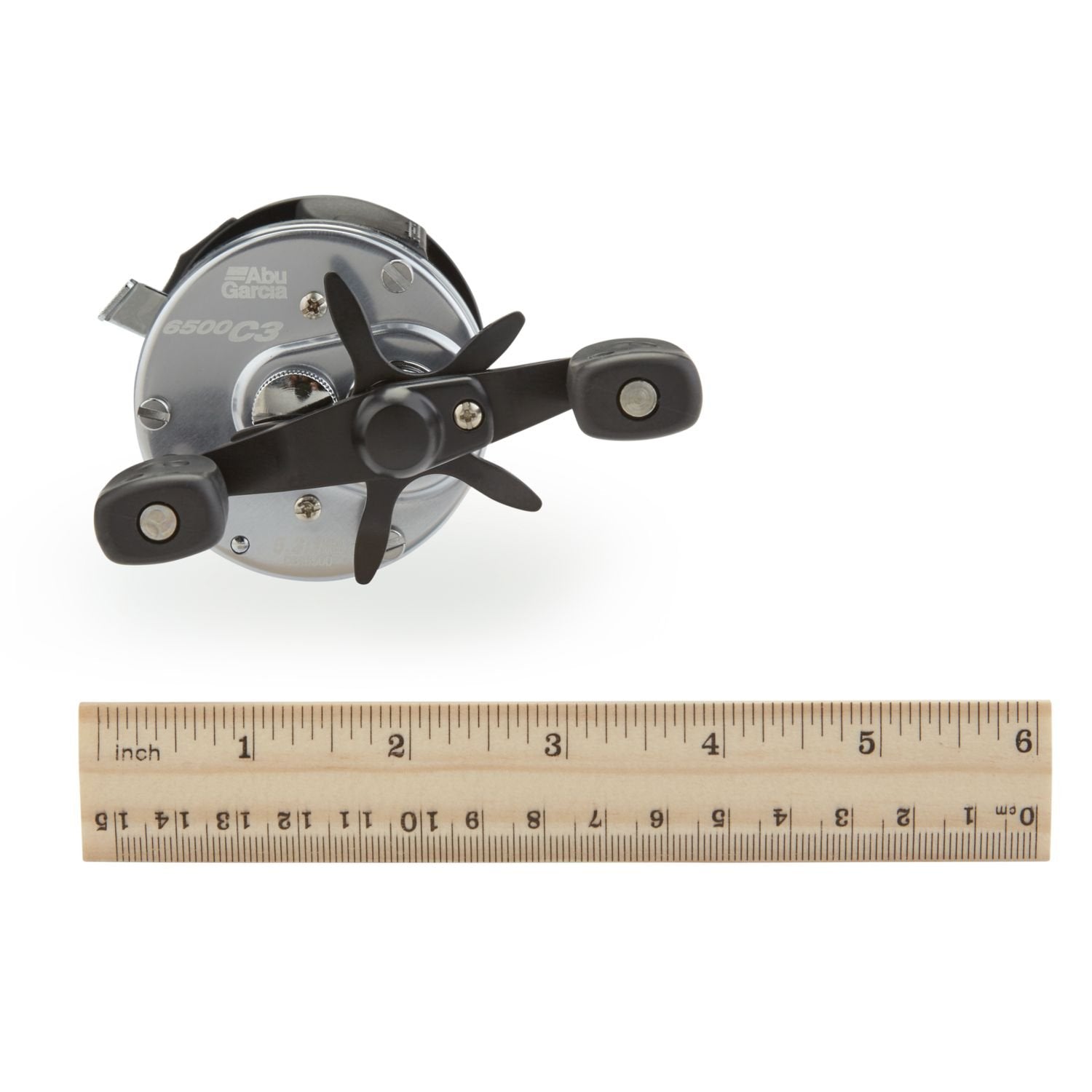 Synchronized level wind delivers even line lay for consistent casting
