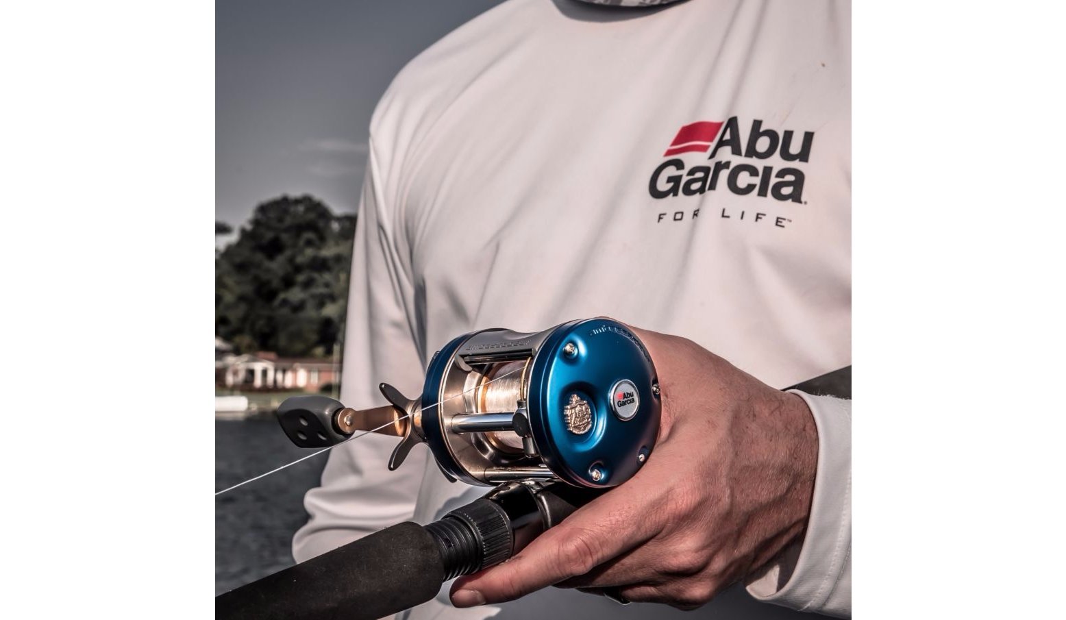 Abu Garcia Ambassadeur C4 5600 gear system close-up demonstrates Duragear strength for tough retrieves.