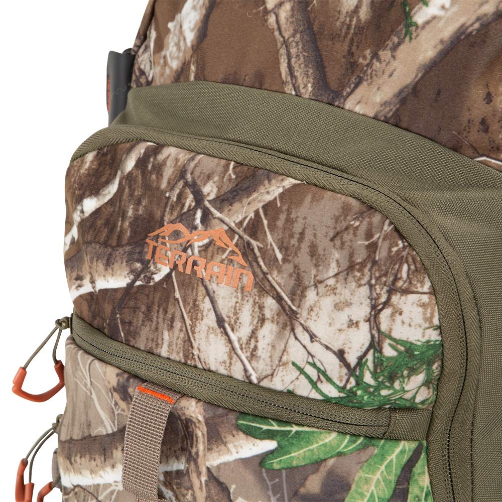 AC ALLEN Terrain Reservoir adjustable waist belt secures gear on uneven terrain.