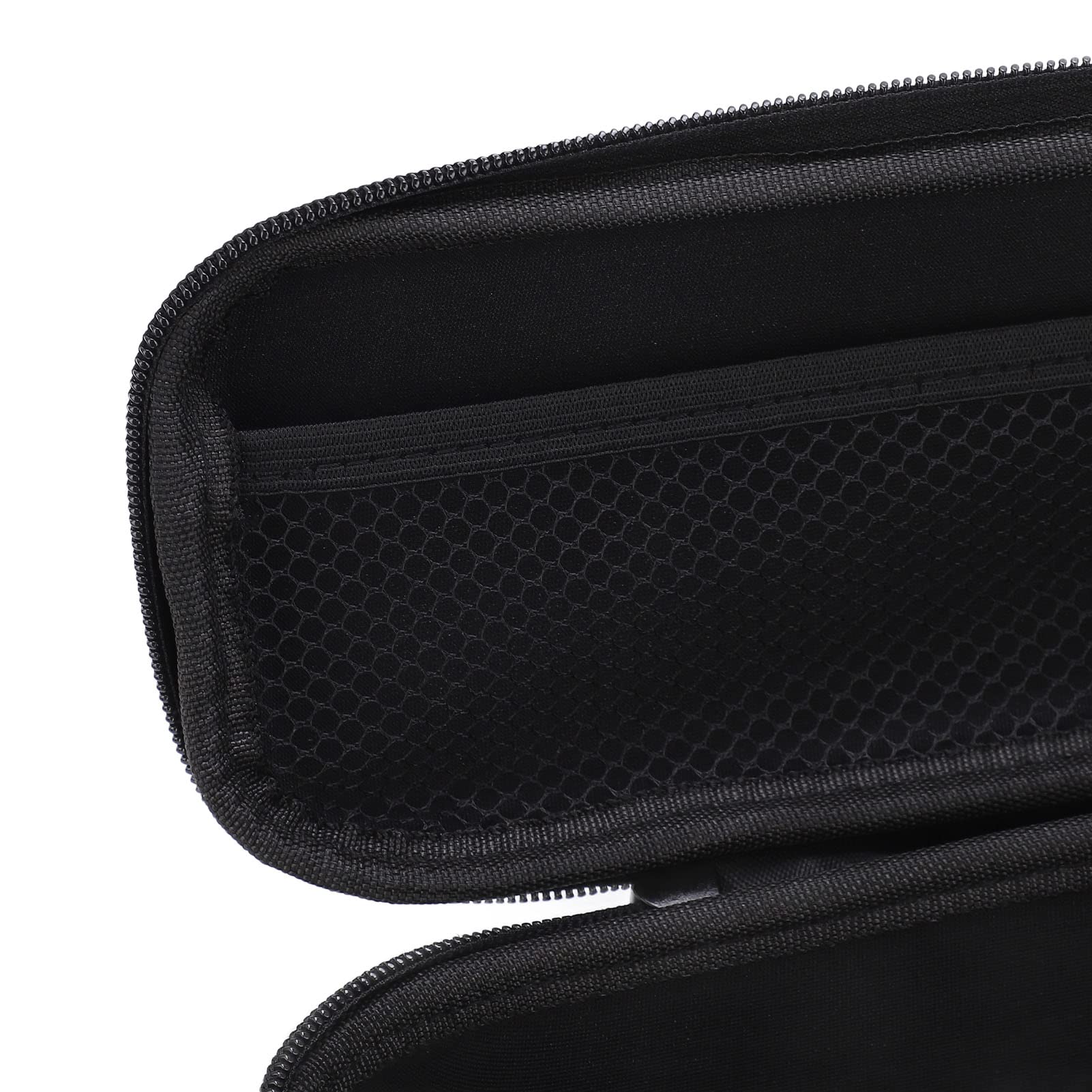 Acouto interior organization net separates items for quick access.