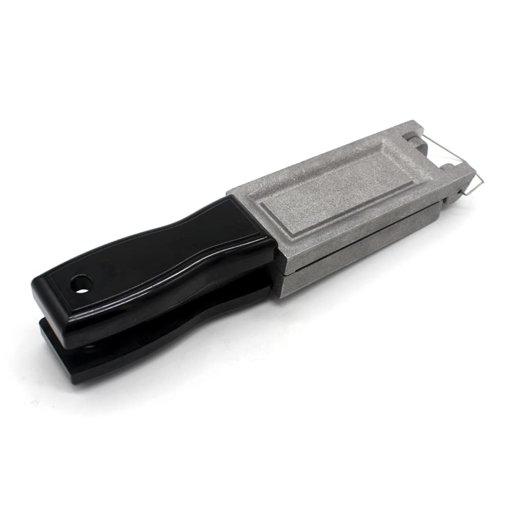 Small plastic component for jighead kits