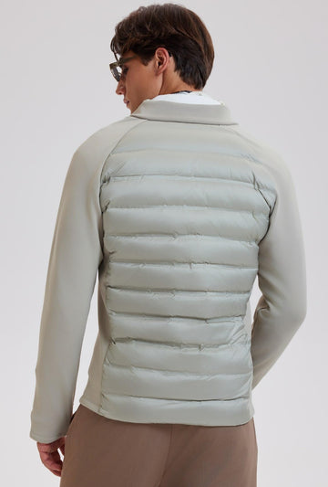 AFZ 800FP duck-down close-up highlights premium insulation