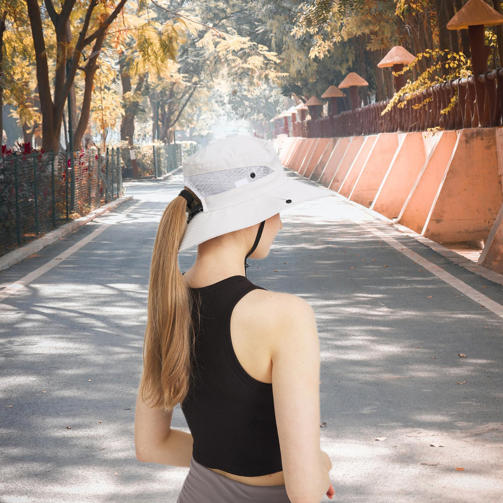 Adjustable chin strap on the AGLIFEFY sun bucket hat.