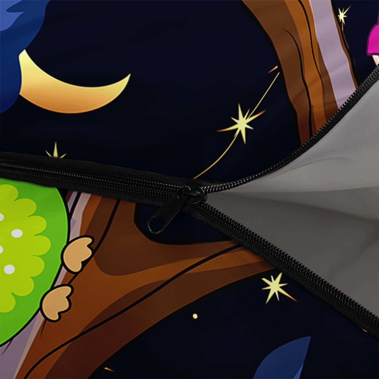 AILONEN versatile sleeping bag for kids, teens, and adults