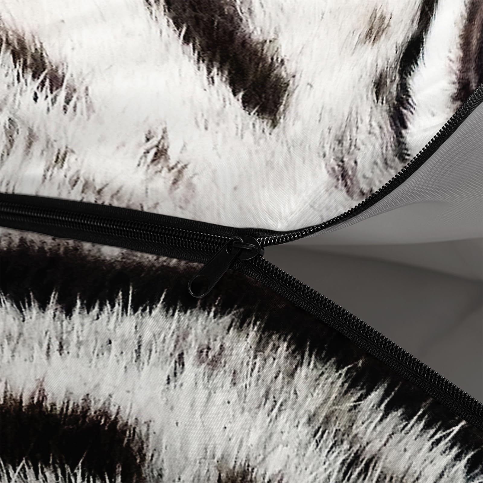 AILONEN White Tiger sleeping bag weighs 3lb for backpack-ready travel