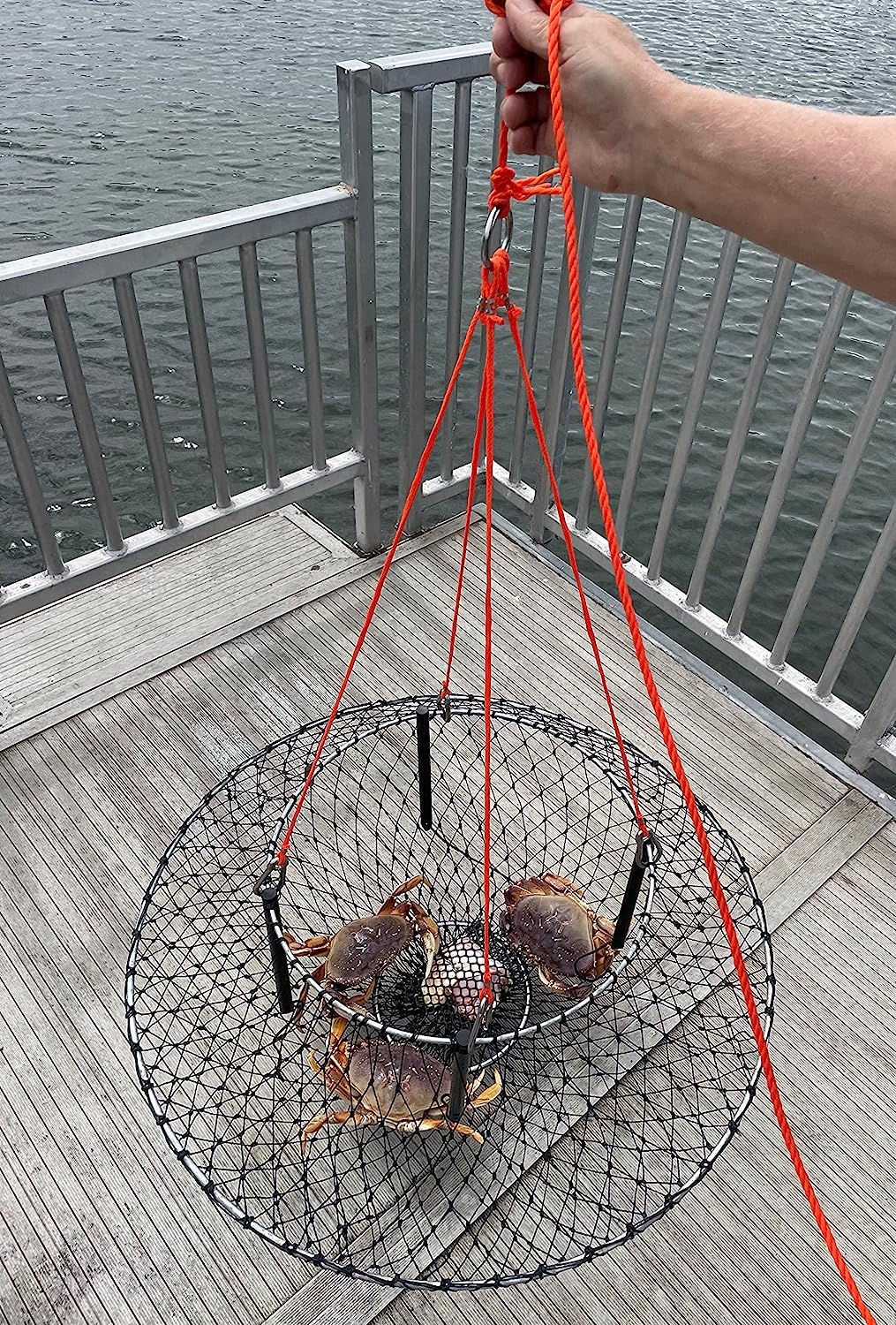AirFly 33-inch arm length gives space for bait and hooks