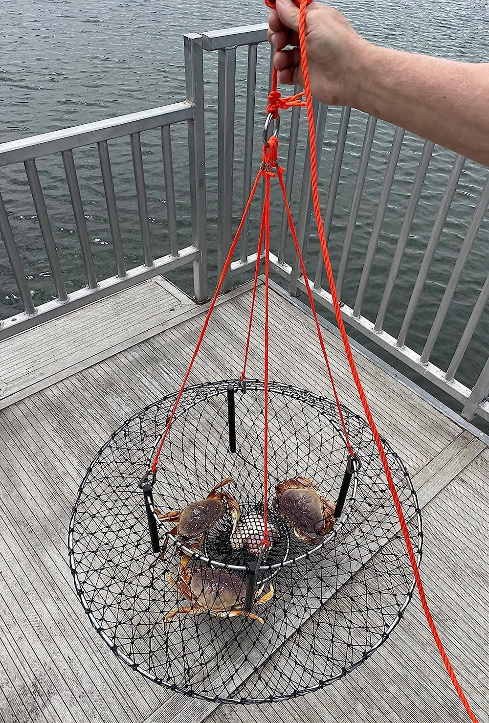AirFly 33-inch arm length gives space for bait and hooks