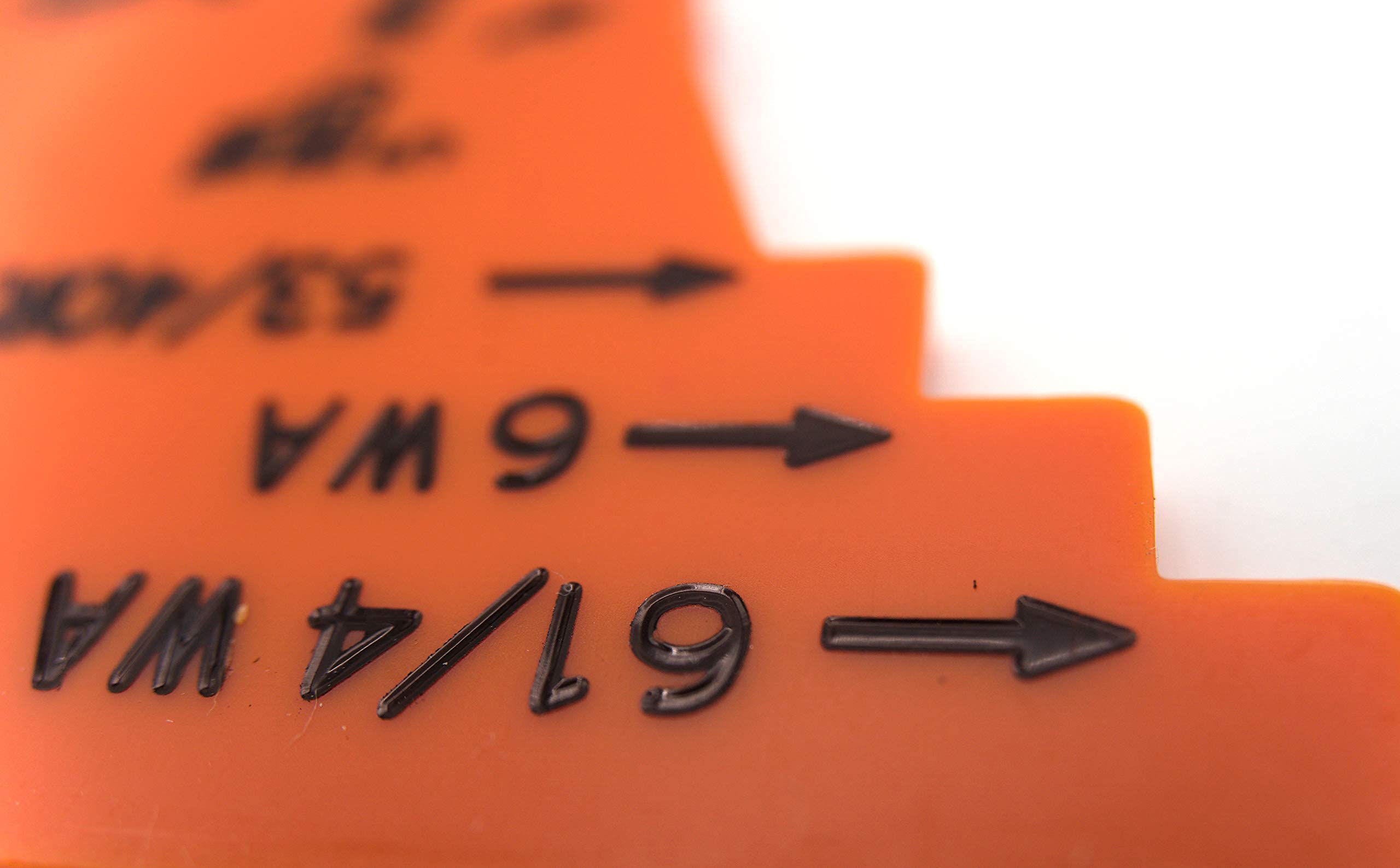 AirFly gauge durability close-up showcasing 1/4 inch thick ABS body.