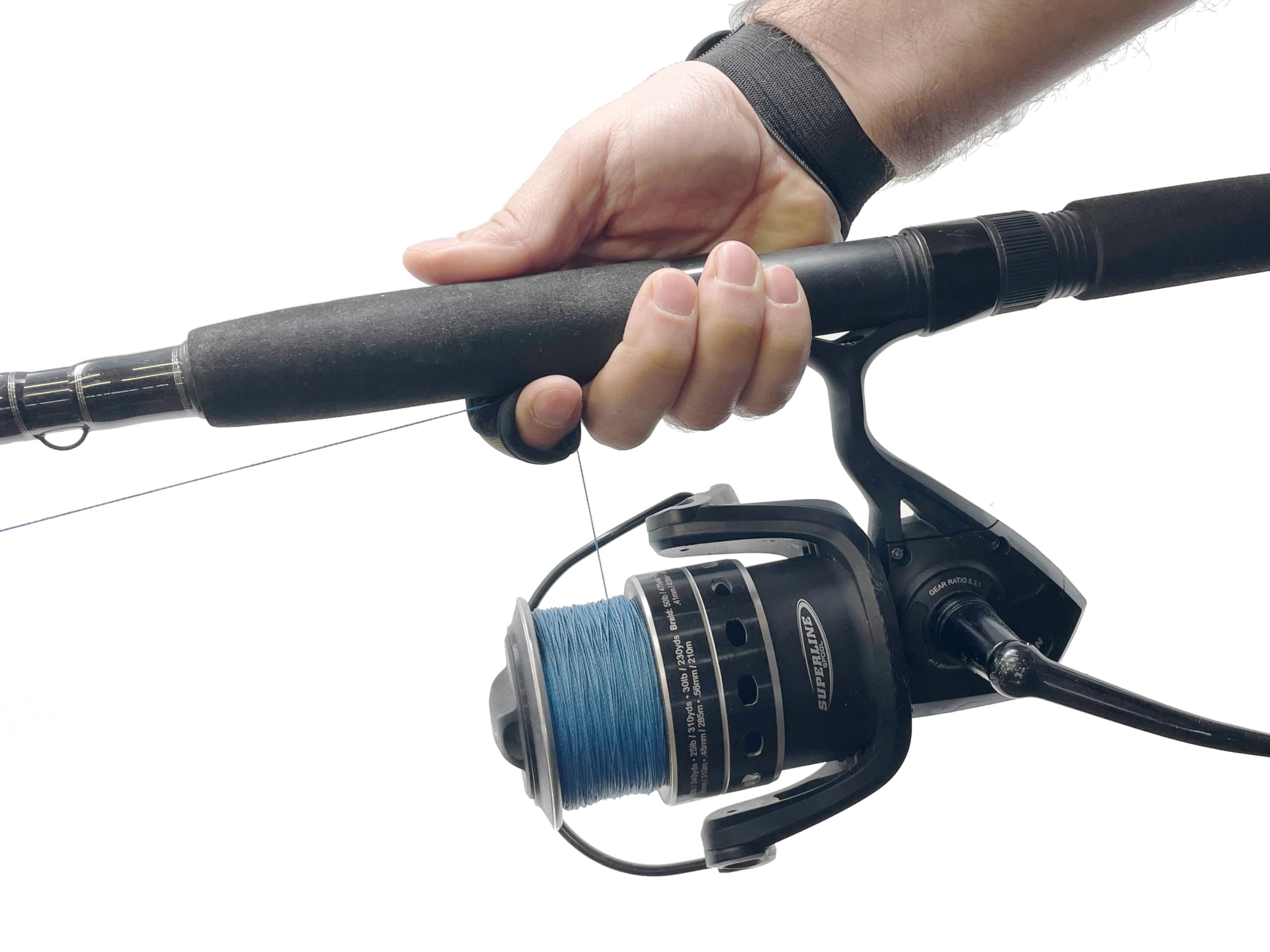 AirFly surf-fishing glove ambidextrous for versatile setups.