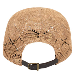 Aisi straw hat features breathable weave, ideal for hot summer days.