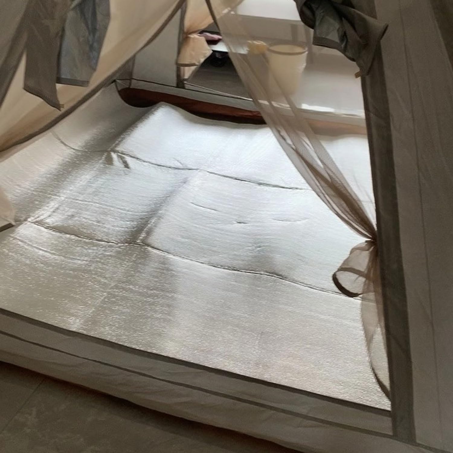 AITAF insulating mat suits picnics, trekking, and tent setups.