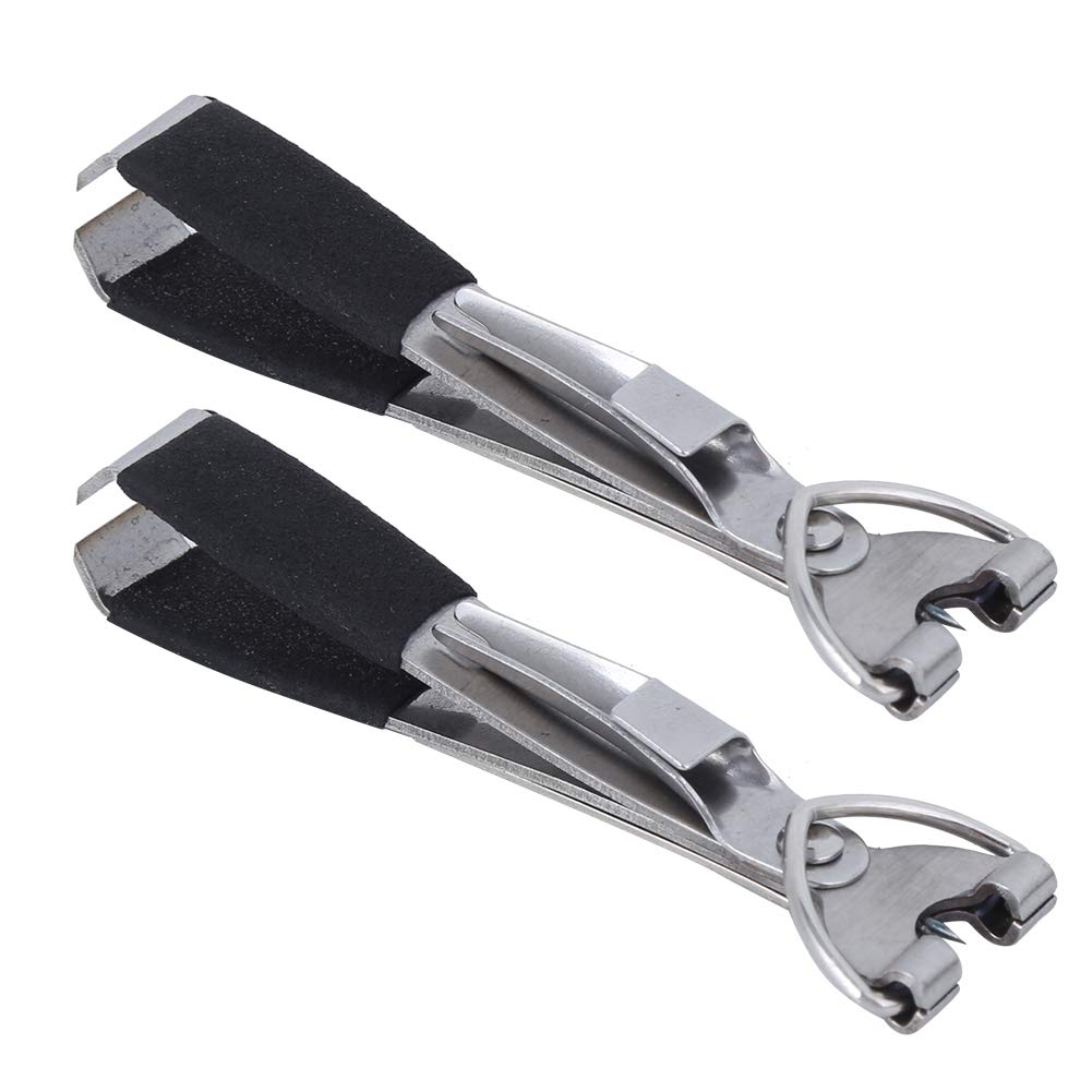 Akozon 4-in-1 fly line clippers in use for clean cuts and knot prep.