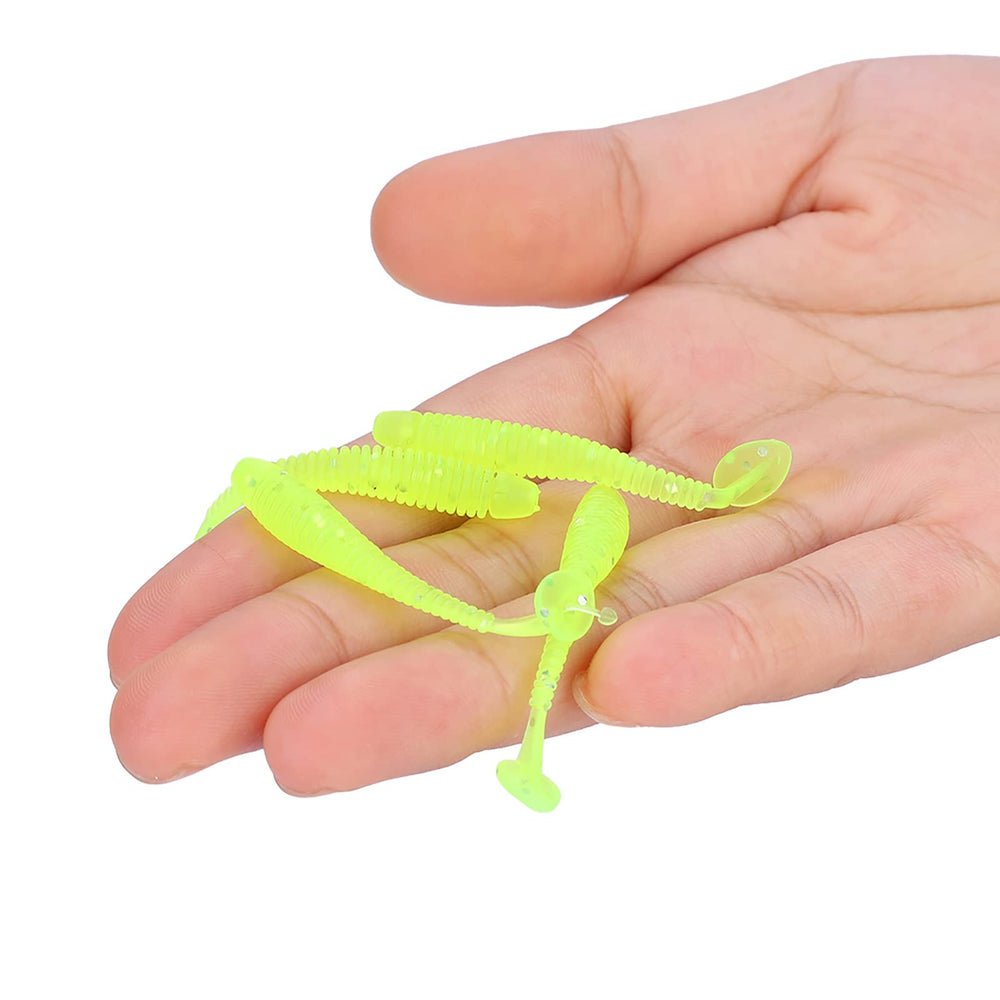 Akozon 50-piece lures pack for diverse color testing and retrieval styles