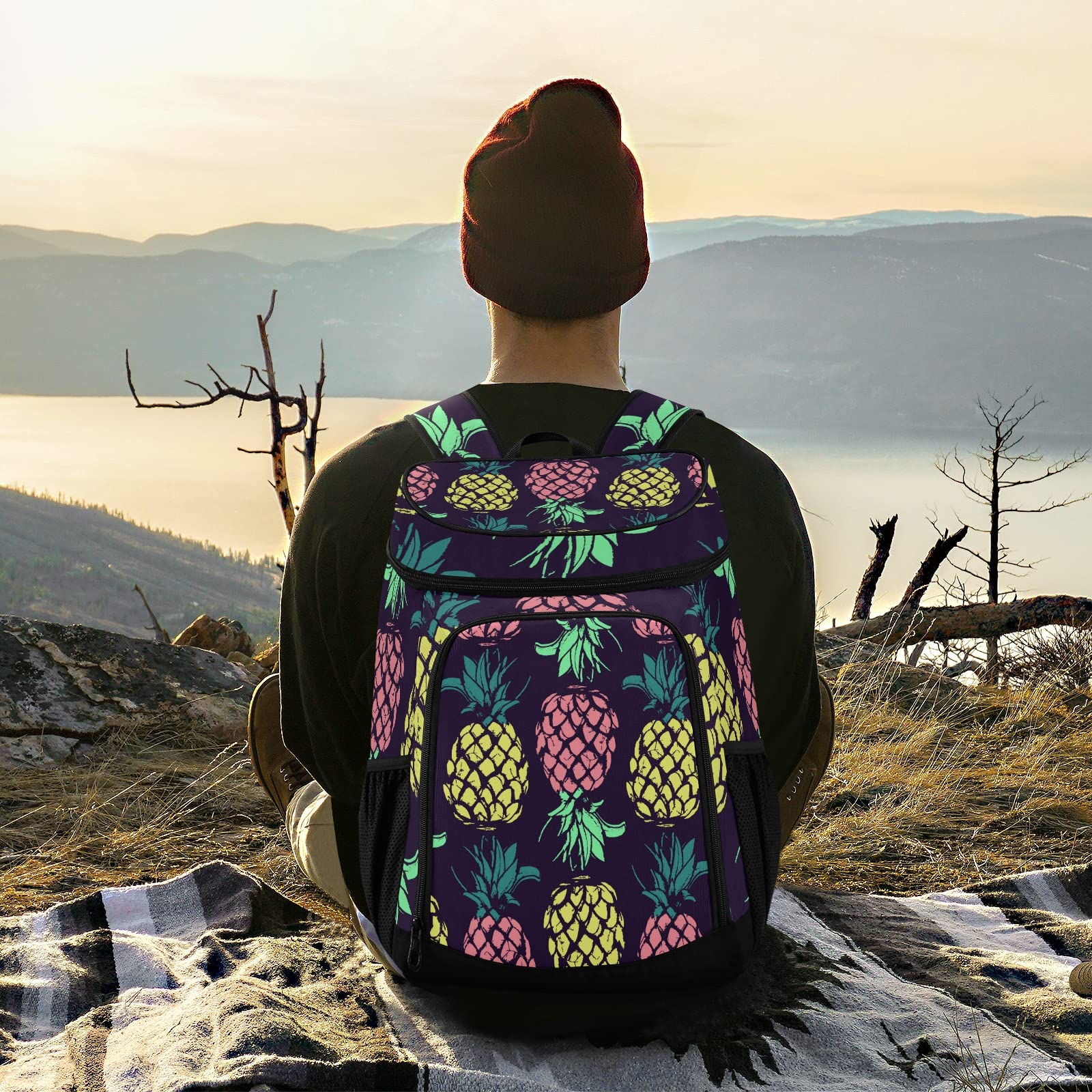 ALAZA 30-cans-capacity Backpack provides roomy space for drinks and snacks.
