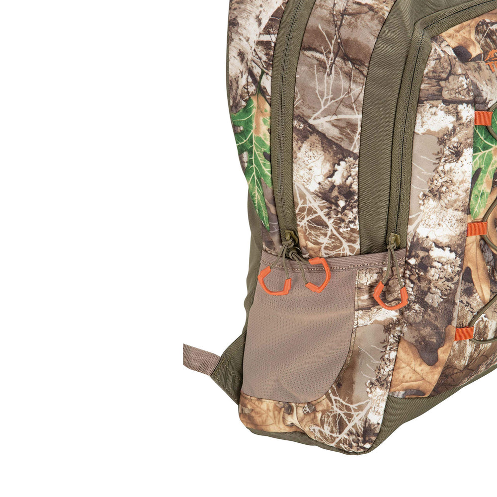 AC ALLEN Realtree Edge water bottle pockets enable easy hydration on trails.