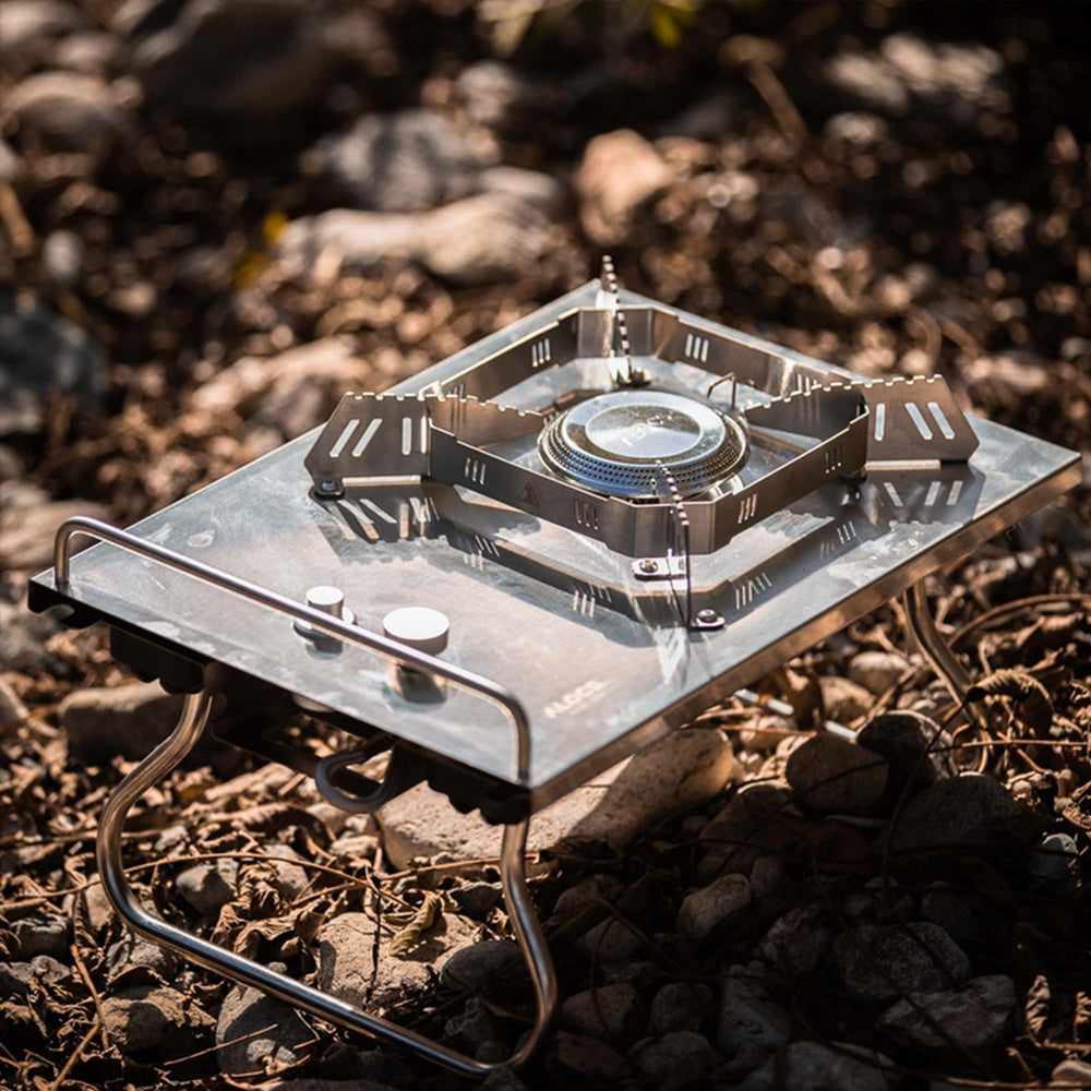 ALOCS wind-resistant design keeps flames steady in breezy campsites