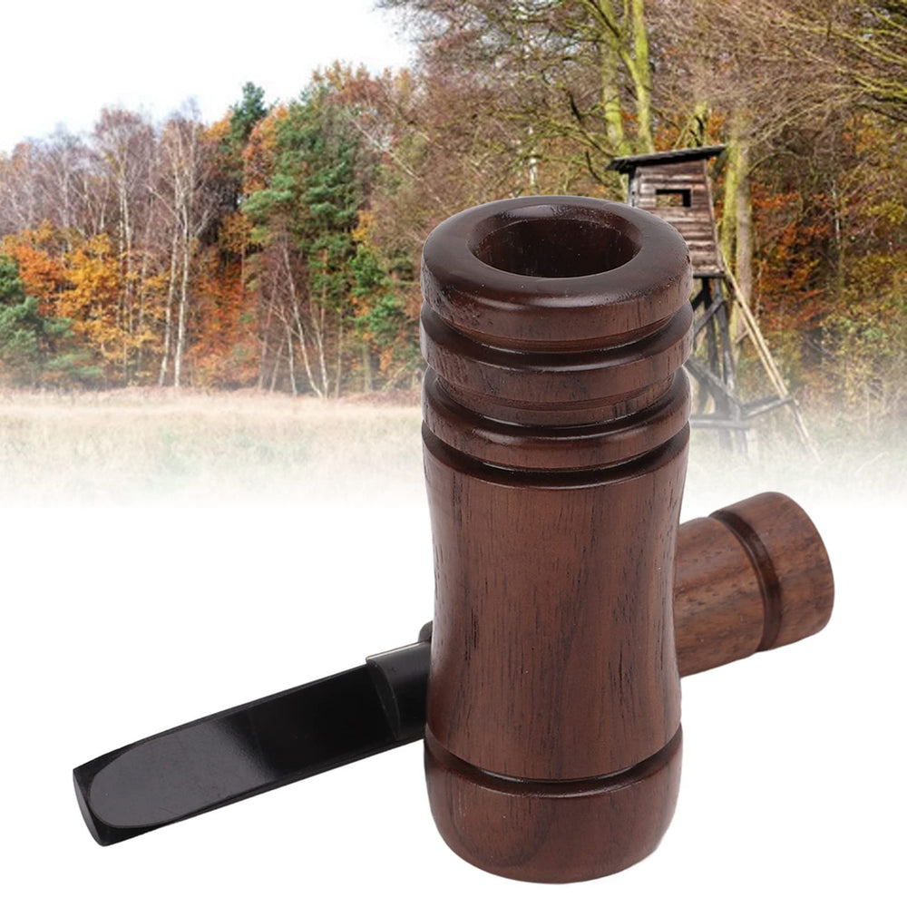 Alomejor wood duck call in field use supports quick setup in the outdoors.