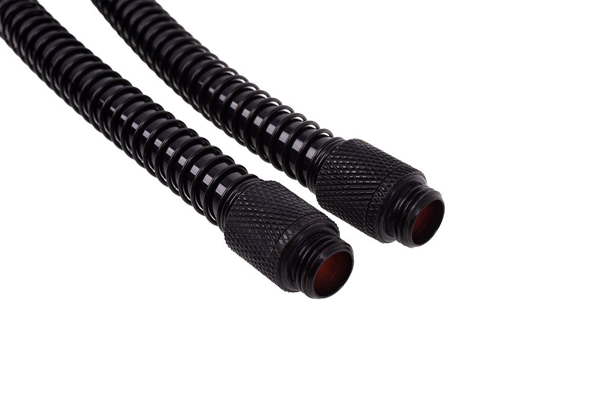 Kink-protected Eisbaer GPX extension hose maintains smooth water flow.